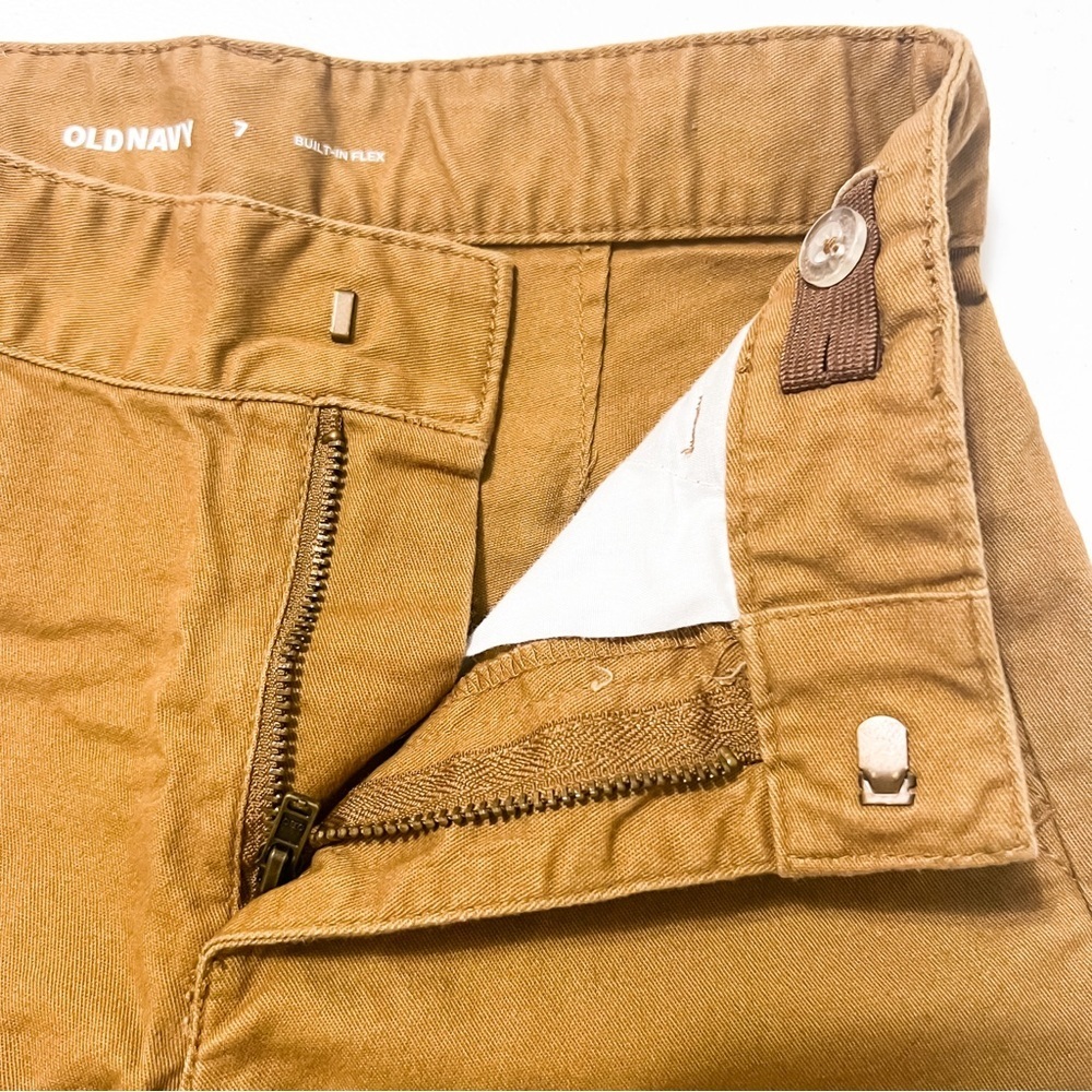 Old Navy Boys Knee Length Straight Twill Shorts - Tan, Size 7 - Picture 7 of 8